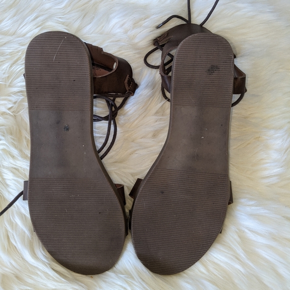 MISK - Vegan Leather Gladiator Sandal - Picture 6 of 10